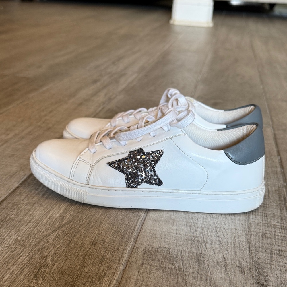 White and Gray Star Women's Sneakers